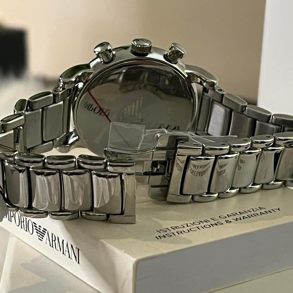 Emporio Armani Men’s Chronograph Steel Watch
Case Size:41mm
Brand new original - Picture 7 of 10